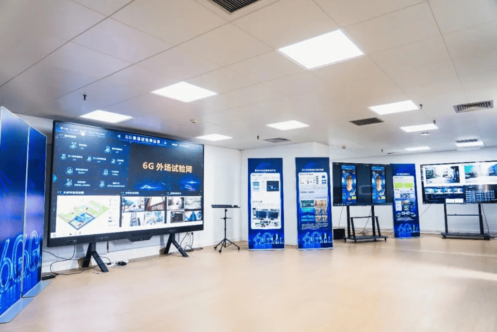 China Builds World’s First 6G Communication and Intelligence Integration Field Test Network